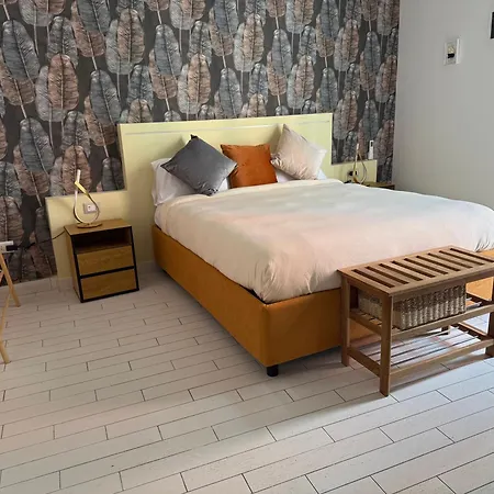 Aparthotel Resta Cu Mme A Chiaia *