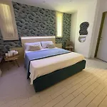 Nyaraló Resta Cu Mme A Chiaia