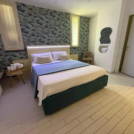 Aparthotel Resta Cu Mme A Chiaia